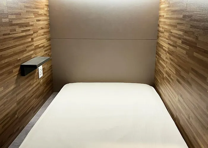 캡슐호텔 서울큐브 종로 4*
